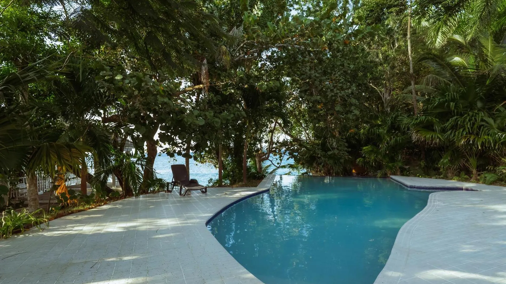 The Idyll Apartment Tower Isle